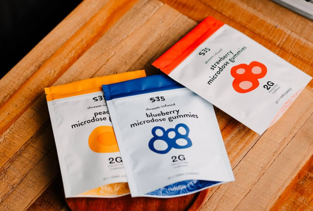 Do You Have to Chew Shrooms? Chewing vs. Alternatives for Psilocybin Use